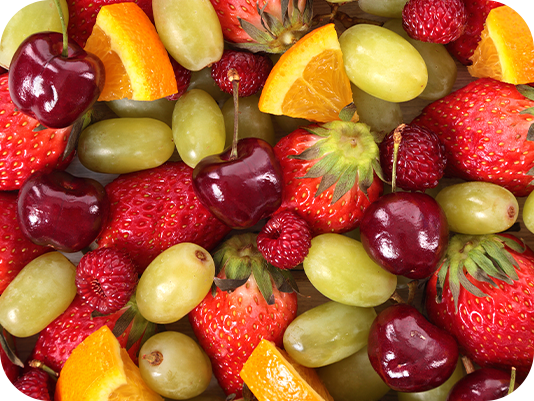 Mixed red berries, cherries and grapes, fruity top note